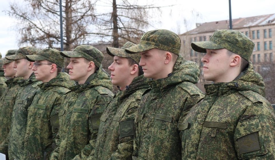 В Петрозаводске прошел митинг, посвященный Дню воинской славы России