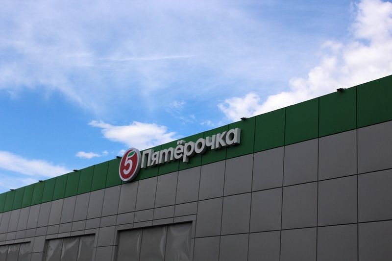 В городе Сортавала продавец догнала магазинного вора и отобрала у него украденное