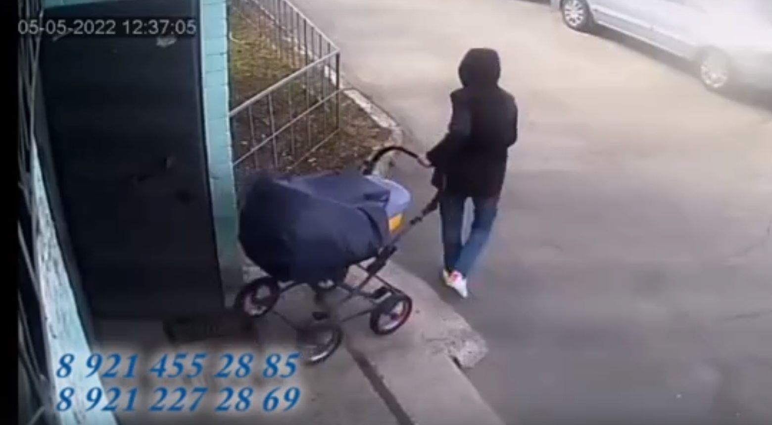 В Петрозаводске разыскивают мужчину, который украл детскую коляску