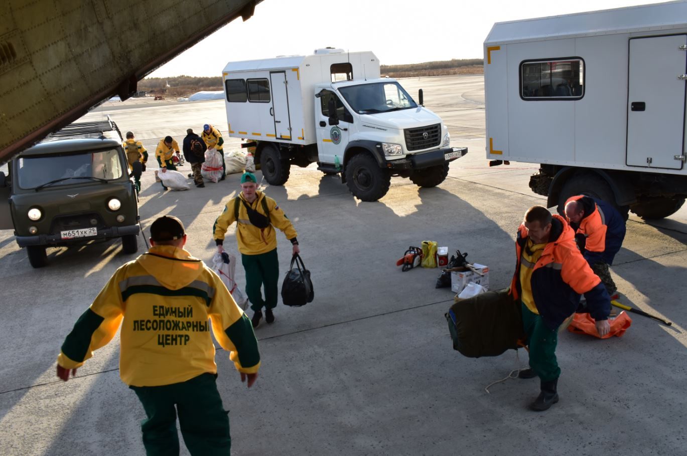 Карельские десантники помогают тушить пожары в Курганской области