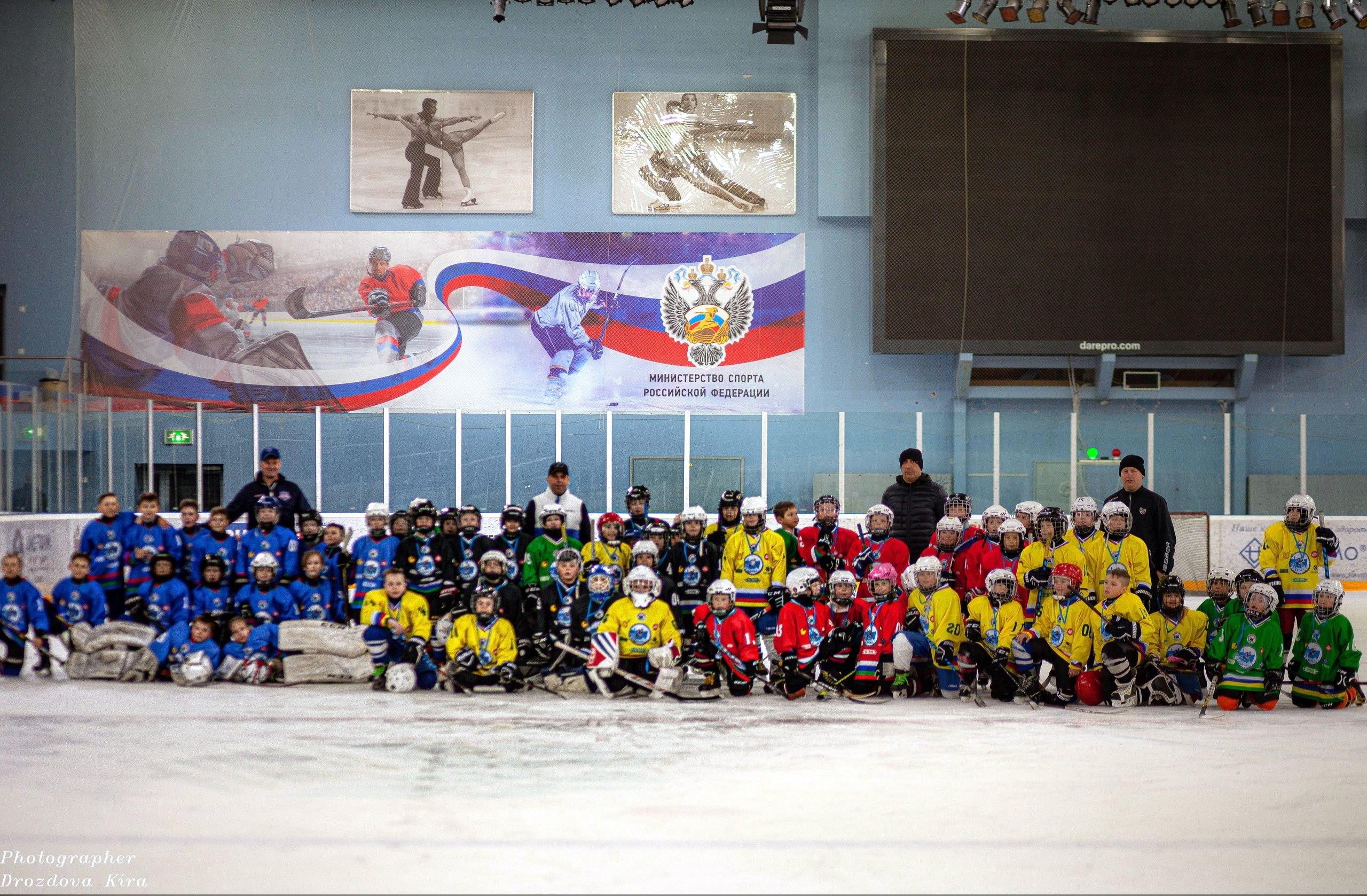 Благотворительный хоккейный турнир в Карелии собрал 85000 рублей