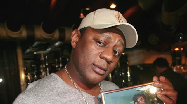 Умер исполнитель «Шоколадного зайца» Пьер Нарцисс