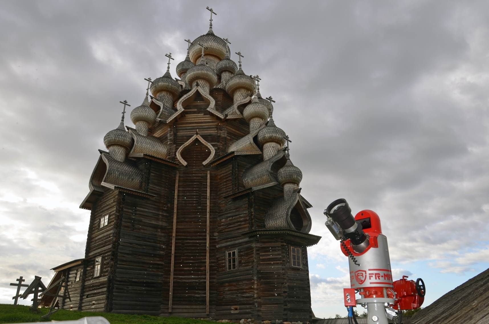 Карельские депутаты предлагают оснастить объекты культурного наследия пожарными роботами