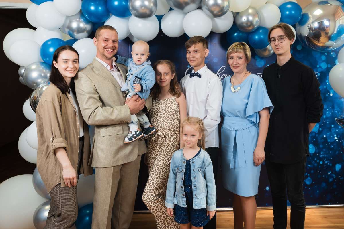 Семья из Петрозаводска победила на региональном конкурсе «Семья года»