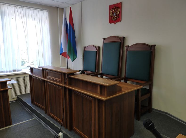 Главу поселения в Медвежьегорском районе осудили за растрату