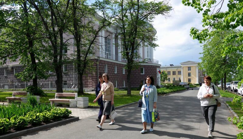 Экскурсия «Фольклорный Петрозаводск» состоялась сегодня, в День карельских рун, в Петрозаводске Экскурсия «Фольклорный Петрозаводск» состоялась сегодня, в День карельских рун, в Петрозаводске