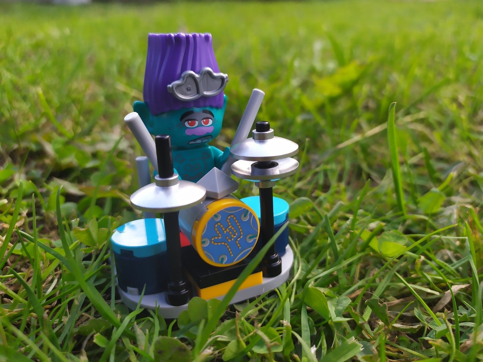 Lego прекращает работу в России Lego прекращает работу в России