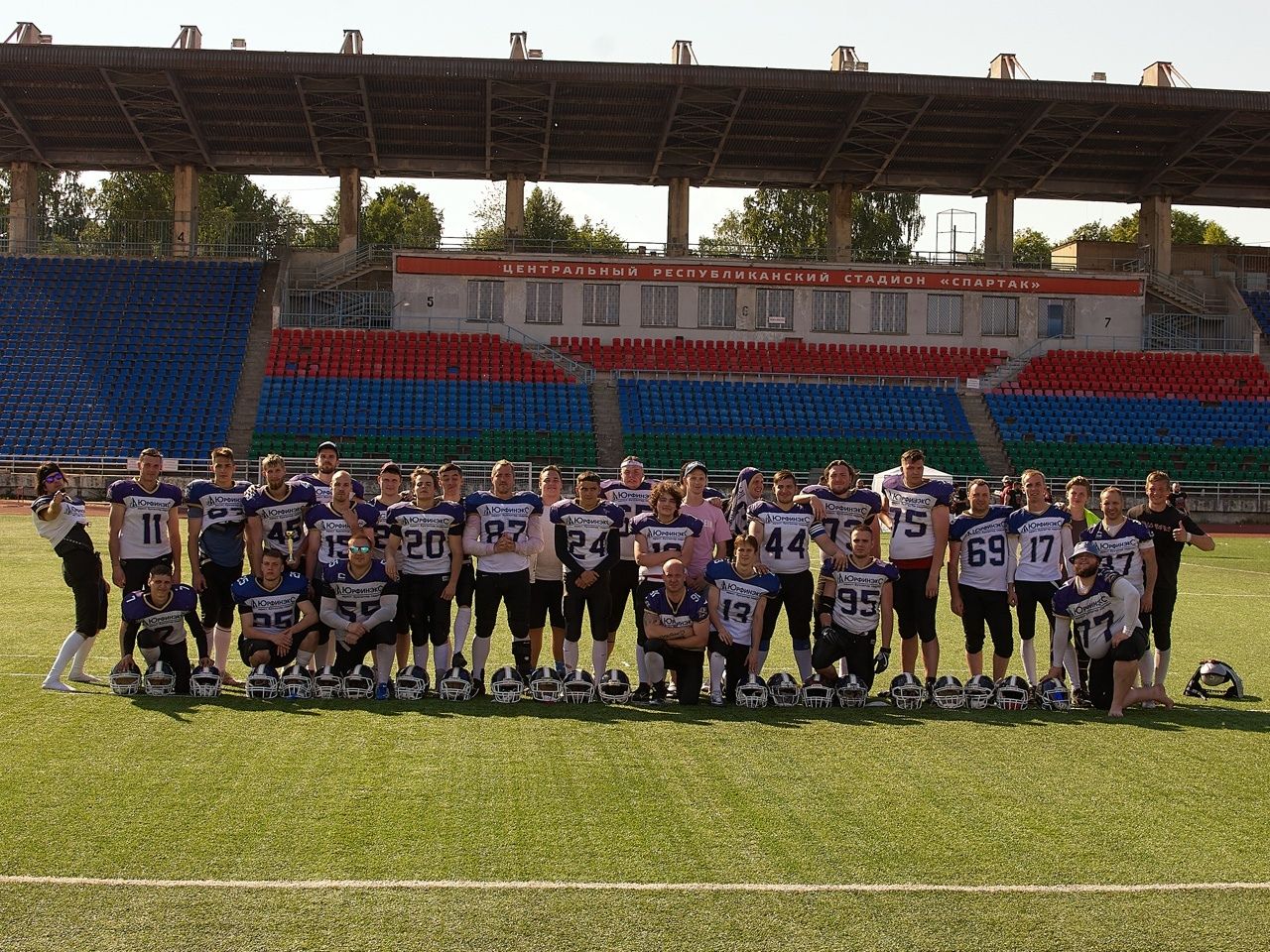 Карельские «Оружейники» обыграли гостей и вышли в плей-офф