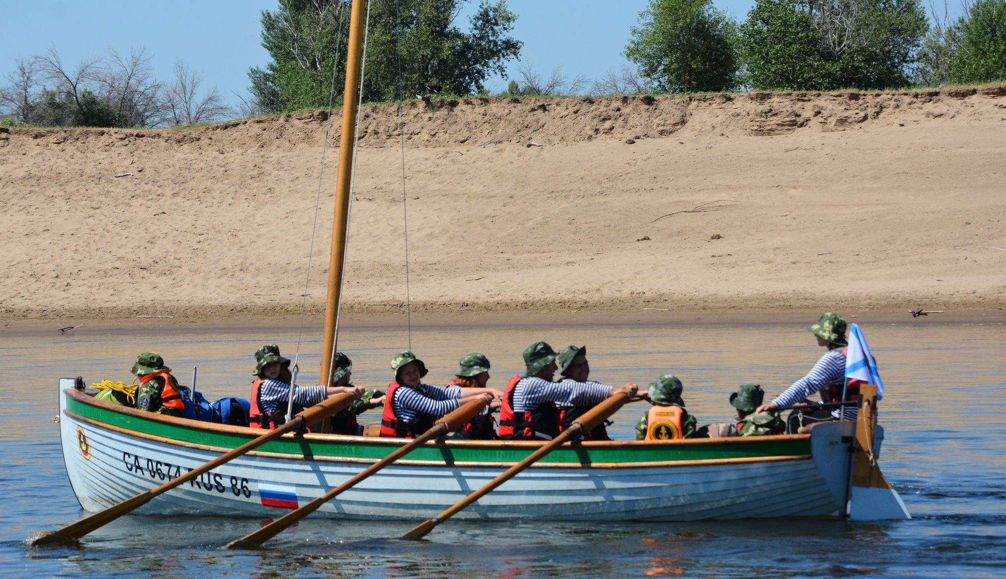 20 детей подверглись смертельной опасности, отправившись перед штормом в водный поход на остров Валаам