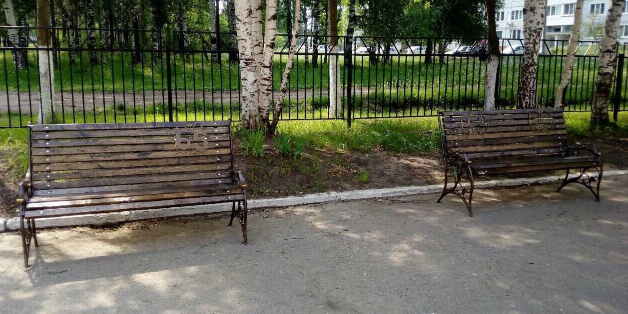 Житель Муезерского района оприходовал городские скамейки
