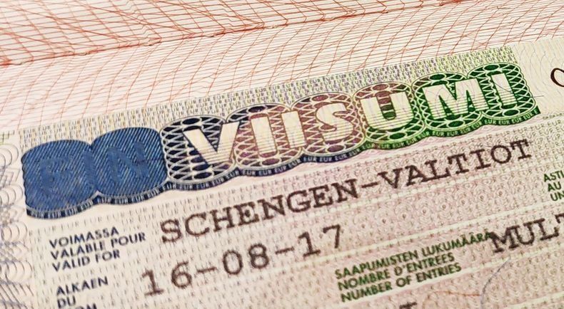 Шенгенская виза для россиян с 12 сентября подорожала до 80 евро