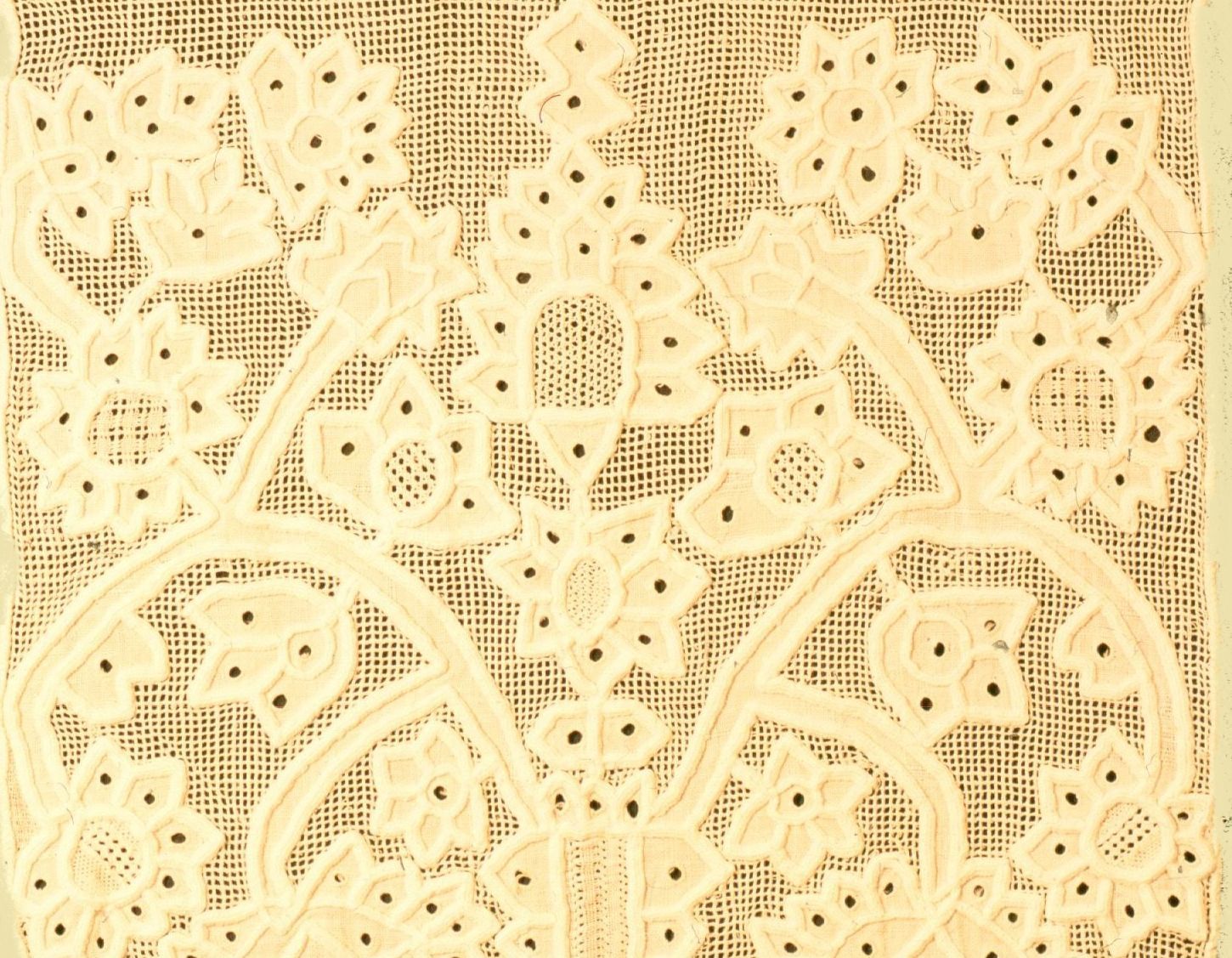 Электронную коллекцию Заонежской вышивки создадут в Карелии