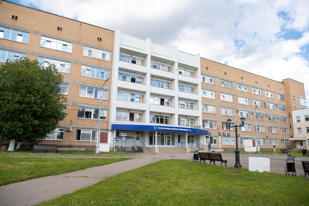 В республиканской больнице начала работу гибридная операционная
