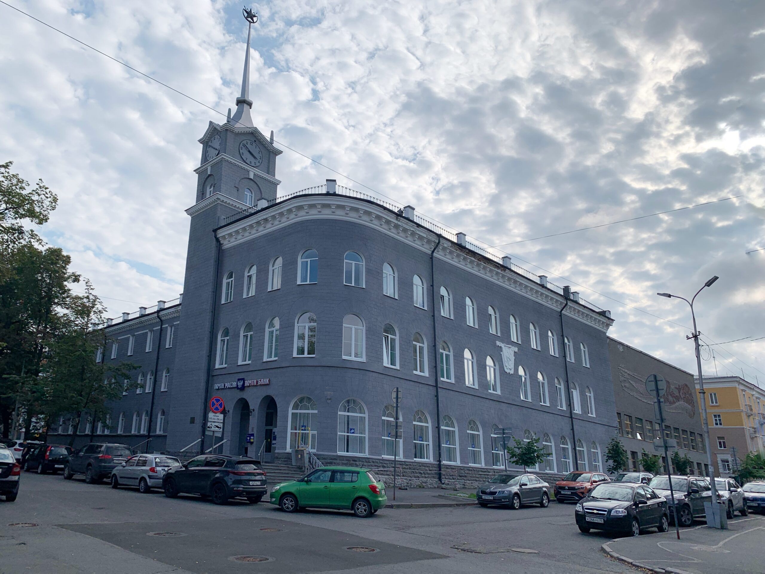 Коммунальщики завершили реконструкцию тепловых сетей в центре города Коммунальщики завершили реконструкцию тепловых сетей в центре города