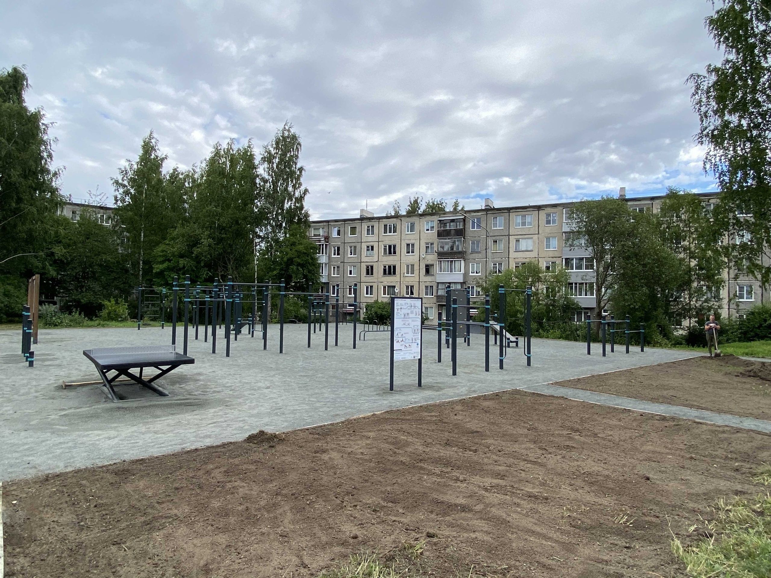 «Спортивный сквер» благоустраивают в Петрозаводске
