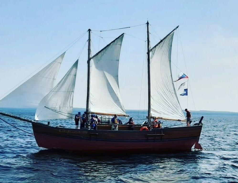 Экспедиционное судно из Вытегры сделало остановку в Петрозаводске