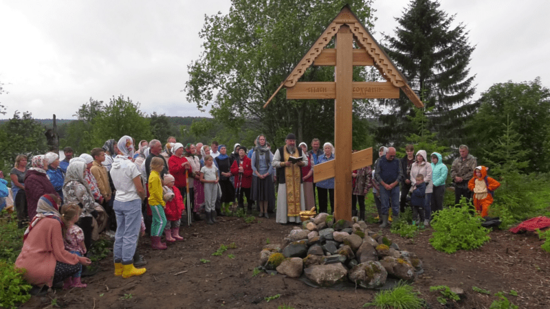 Поклонный крест появился в деревне Суйсарь-на-острове в Карелии