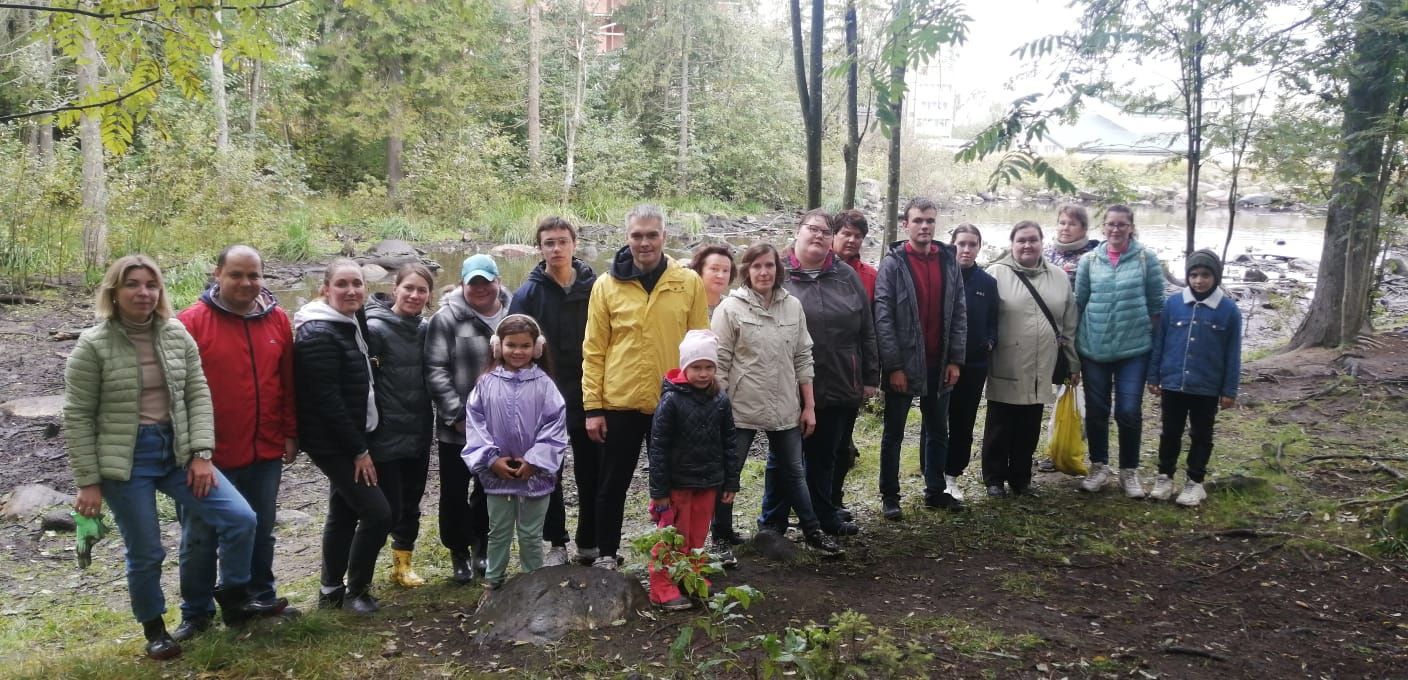 Петрозаводчане собрали 40 кубометров мусора на субботнике в парке Беличий Остров