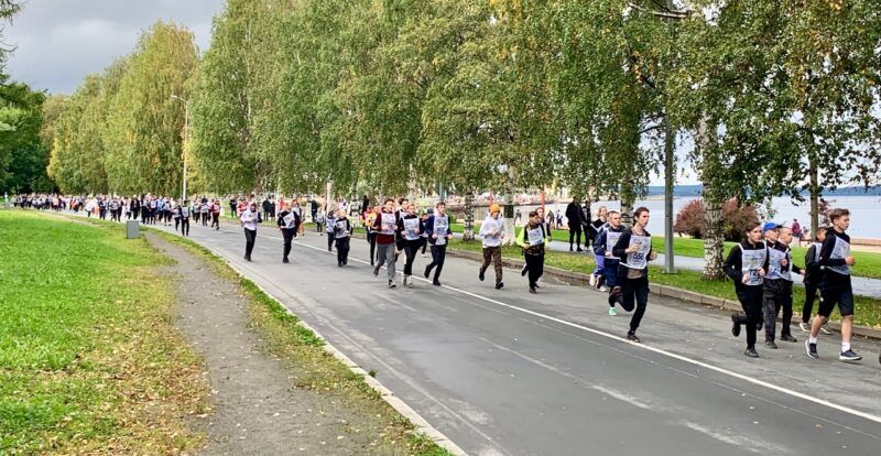 «Кросс нации» в этом году впервые прошёл на Онежской набережной Петрозаводска
