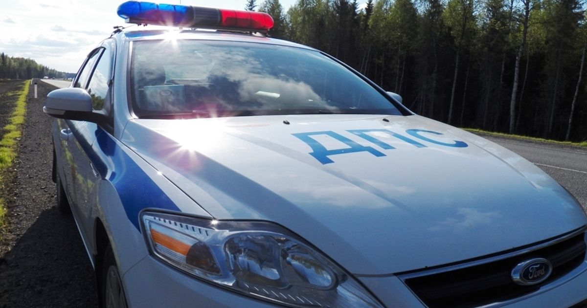 12-летняя девочка погибла под колесами грузового автомобиля в Карелии