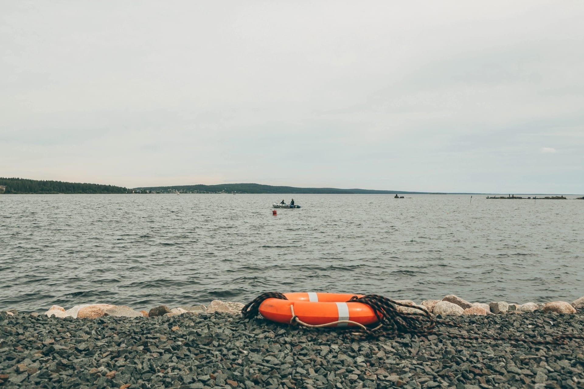 Найдены тела троих пропавших без вести в Онежском озере петербуржцев