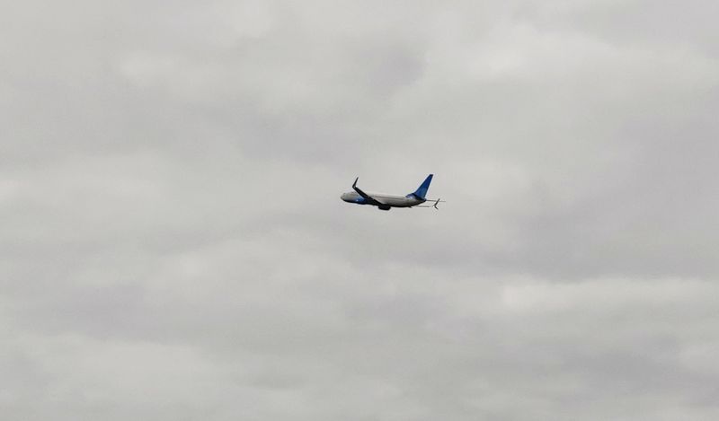 Росавиация вновь продлила режим ограничения полетов в южные города