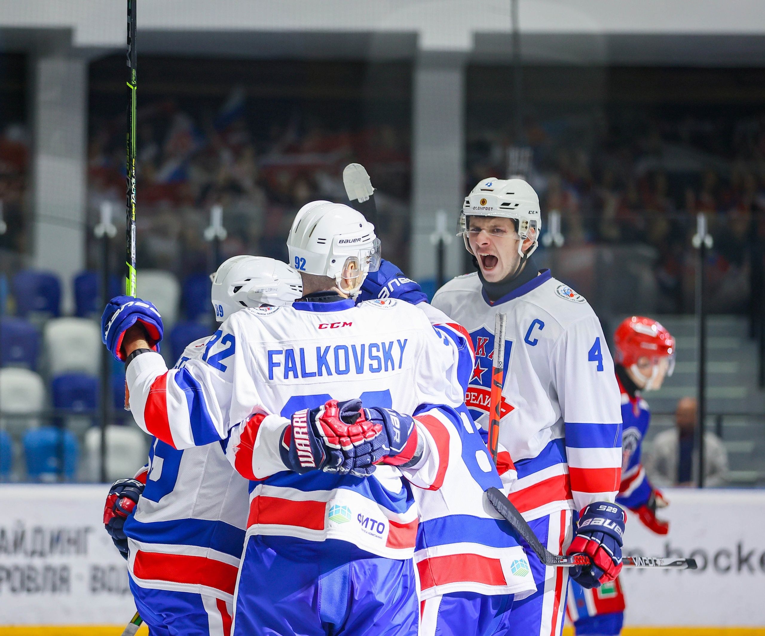 Хоккейный клуб «СКА-Карелия» одержал первую победу в МХЛ Хоккейный клуб «СКА-Карелия» одержал первую победу в МХЛ