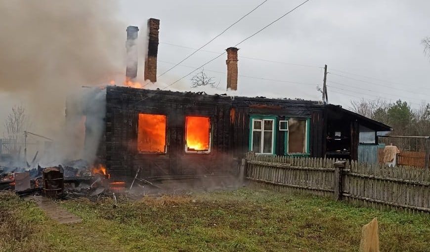 Семья из Пряжинского района осталась без крыши над головой после страшного пожара