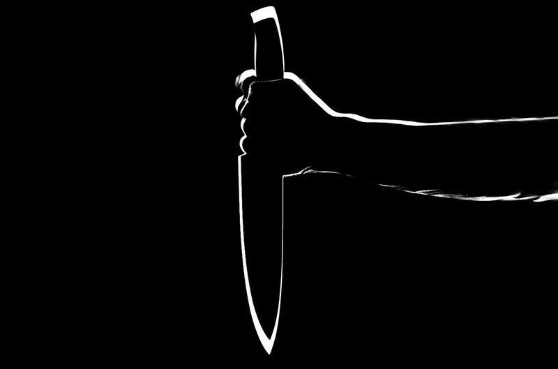 Житель Прионежья защищал честь знакомой с помощью ножа