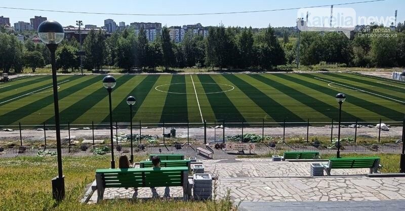 На стадионе «Юность» в Петрозаводске до конца года появятся трибуны