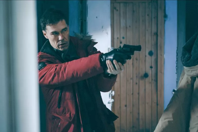 1 декабря начинается показ детективного сериала «Замерзшие», действие которого происходит в Костомукше