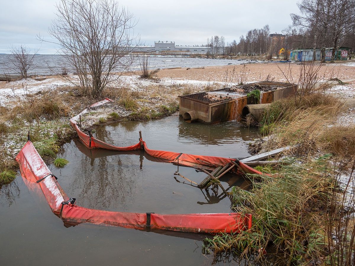 Ливневые стоки в Онежское озеро в Петрозаводске вновь обследуют
