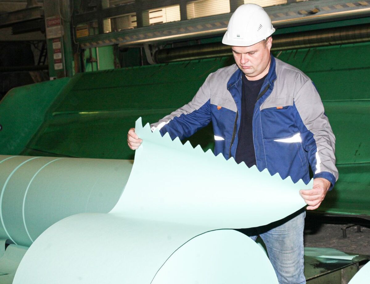 550 тонн зеленой бумаги для тетрадных обложек изготовил Кондопожский ЦБК