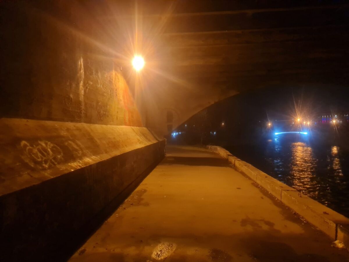 Под Советским мостом в Петрозаводске появилось освещение