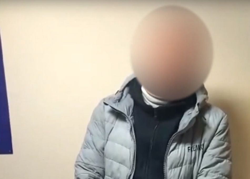 В Петрозаводске задержали курьера, который забирал деньги у пенсионеров и переводил мошенникам