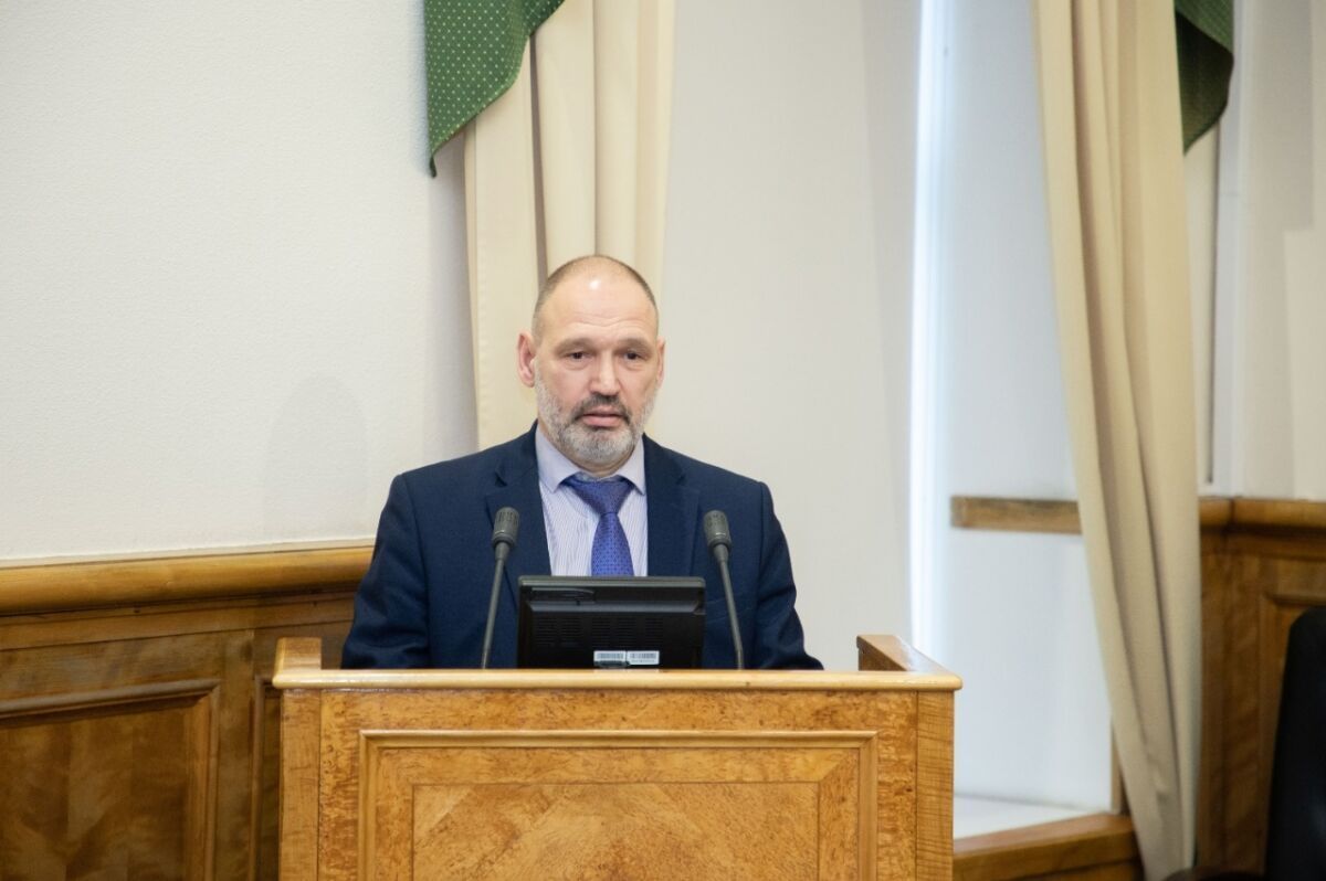 Геннадий Сараев избран на второй срок уполномоченным по правам ребенка в Карелии