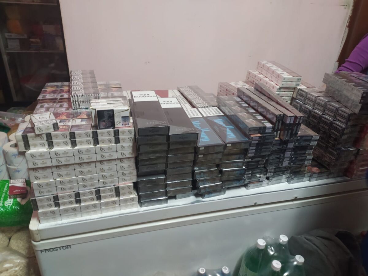 Более 50 тысяч пачек контрафактных сигарет изъяли карельские таможенники в этом году