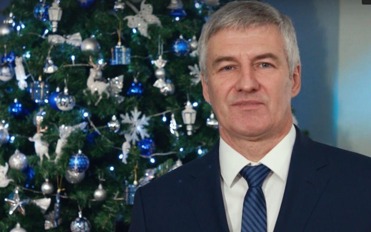 Артур Парфенчиков поздравил жителей Карелии с Новым годом