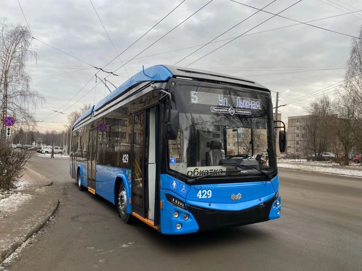 Владимир Любарский рассказал, подорожает ли вслед за автобусами проезд в троллейбусах