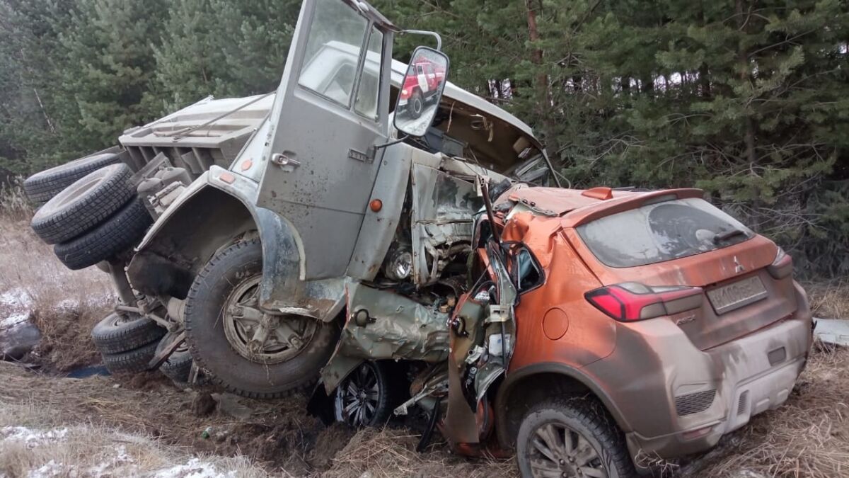 Родственники погибшего в ДТП под Петрозаводском врача ищут очевидцев аварии