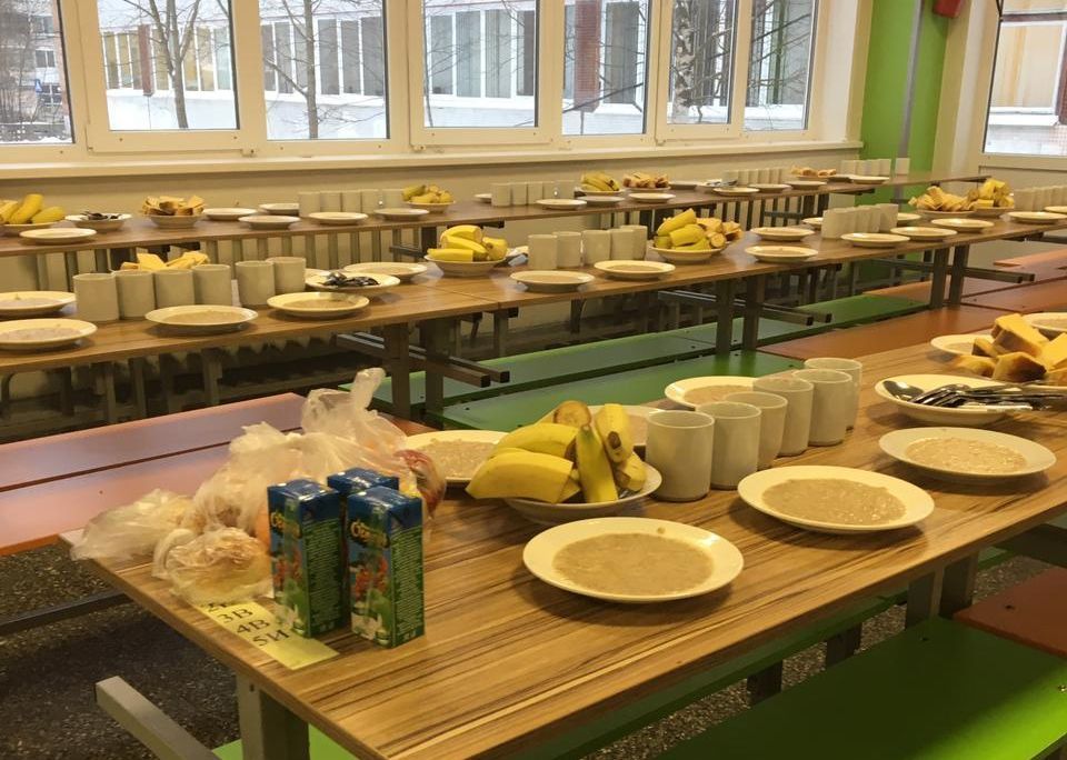 С 1 декабря дети мобилизованных и участников СВО из Карелии получат двухразовое питание в учебных заведениях