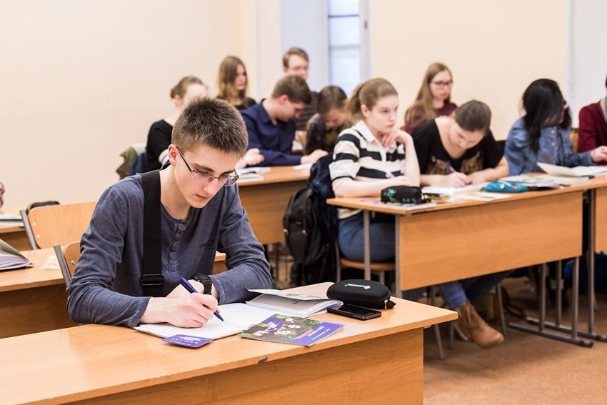 Детям мобилизованных предложили компенсировать стоимость обучения в федеральных и частных образовательных учреждениях