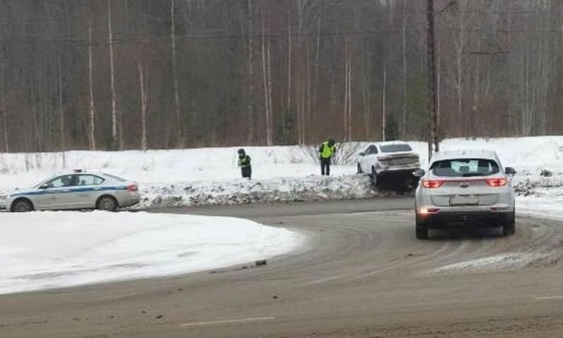 Скончался водитель, которому стало плохо за рулем на Комсомольском проспекте в Петрозаводске