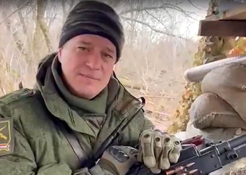 Директор шуйской школы, который ушел добровольцем на фронт, передал видеопривет своим ученикам