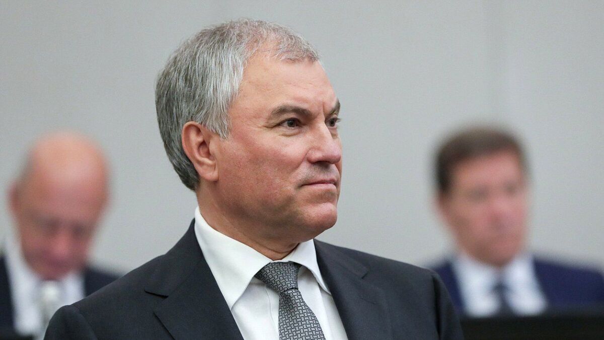 Конфисковывать имущество предлагают у уехавших россиян