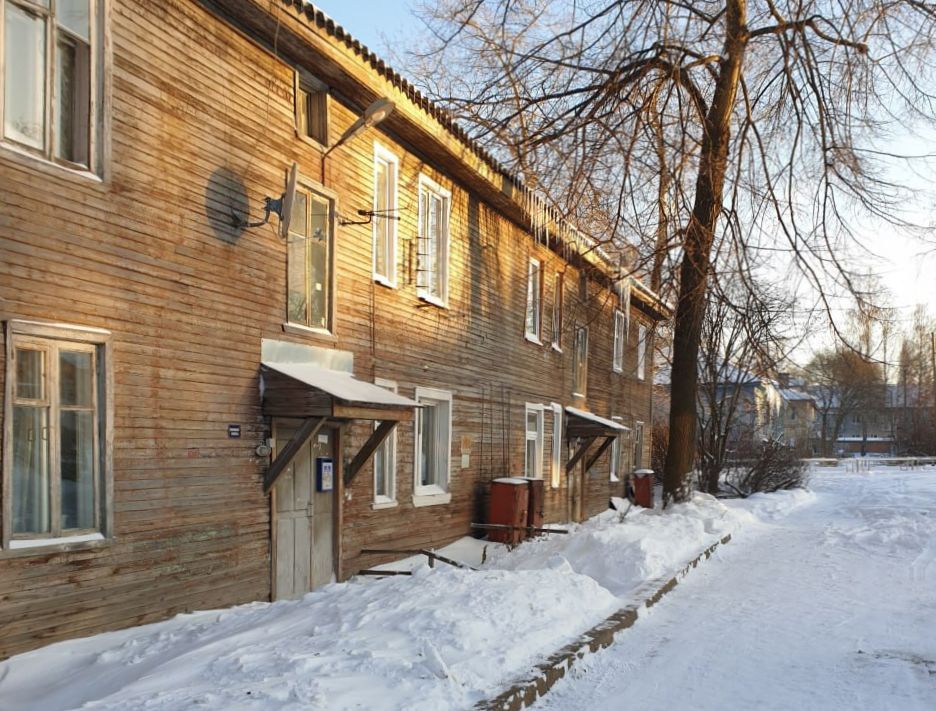 Жителям Карелии напомнили, куда обращаться для уборки снега во дворах
