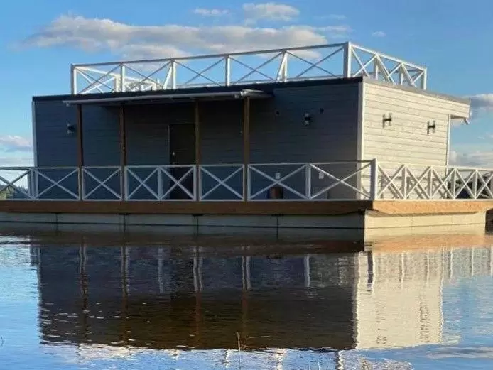 Плавучую гостиницу в Карелии зарегистрировали в российском морском регистре