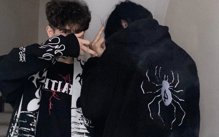 Более 300 подростков задержаны после драк в торговых центрах России. Что происходит и кто такие «ЧВК Рёдан»