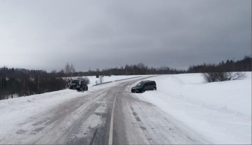 Водитель попал в больницу после ДТП в Приладожье