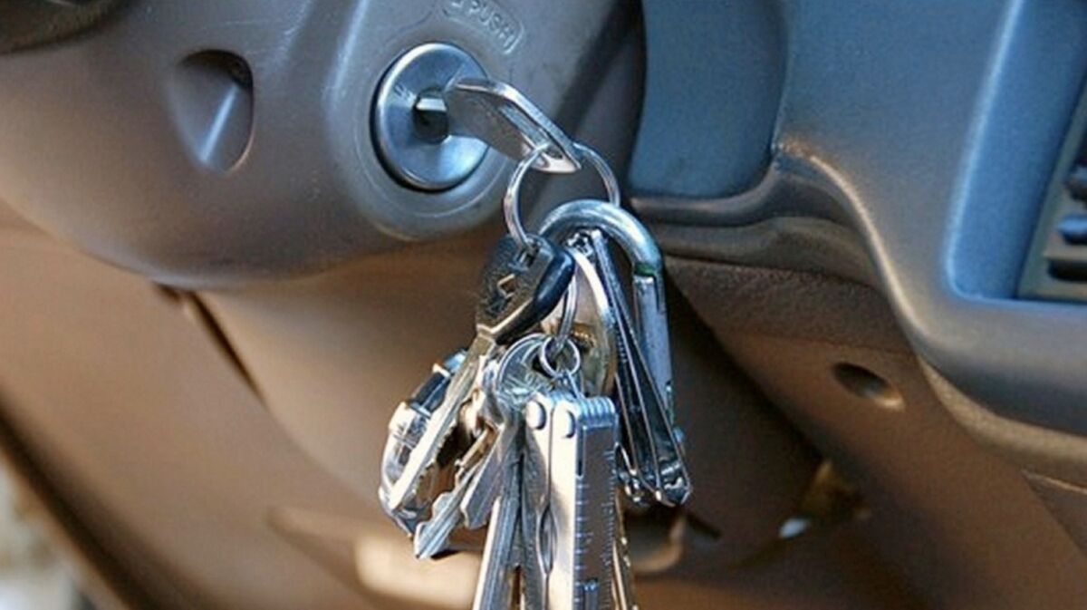 Житель Костомукши мимоходом угнал иномарку и попал под статью